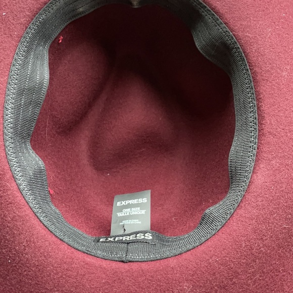 Express Burgundy Wool/Laine Hat - Picture 4 of 6